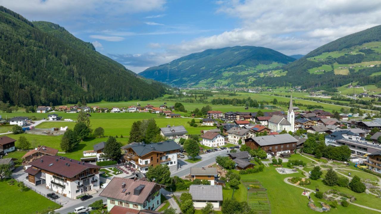 Herz3 Hotel Bar Restaurant Trattoria Hollersbach im Pinzgau Buitenkant foto